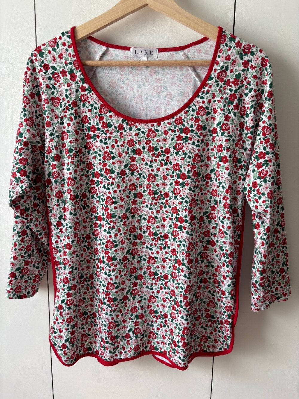 LAKE Women's Cotton 3/4 Sleeve Floral Rose Pajama Top Size L Red Green Lounge
